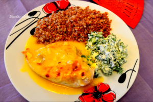 Vištiena su česnakiniu padažu. Geriau kartą paragauti, nei daug kartų apie tai išgirsti