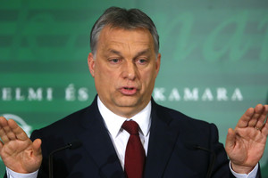 Vengrija priėmė paramą iš užsienio gaunančioms NVO nepalankų įstatymą