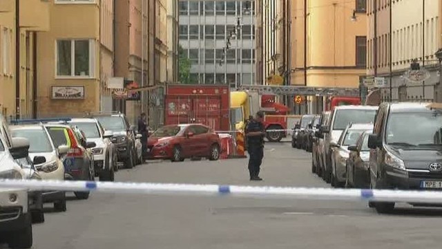 Stokholmo centre buvo kilęs sąmyšis dėl sunkvežimio įsirėžusio į taksi