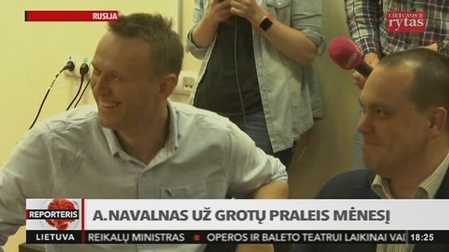 Aleksejus Navalnas artimiausią mėnesį praleis už grotų