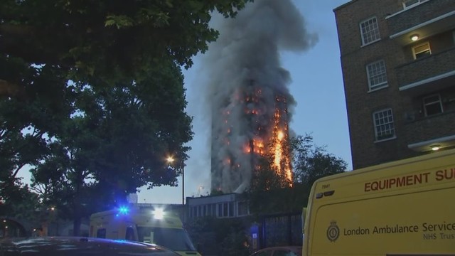 Londono gaisro liudininkė: girdėjau rėkiančius žmones, bet po kurio laiko jie nutilo