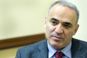 Garis Kasparovas įsitikinęs: „Vladimiras Putinas neketina sustoti“