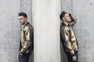 Pamatykite: „Pikaso“ narys Rokas Laureckis pristato vasarišką solinės dainos klipą