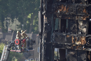 Londono gaisre žuvo 30 žmonių, aukų skaičius gali žymiai augti