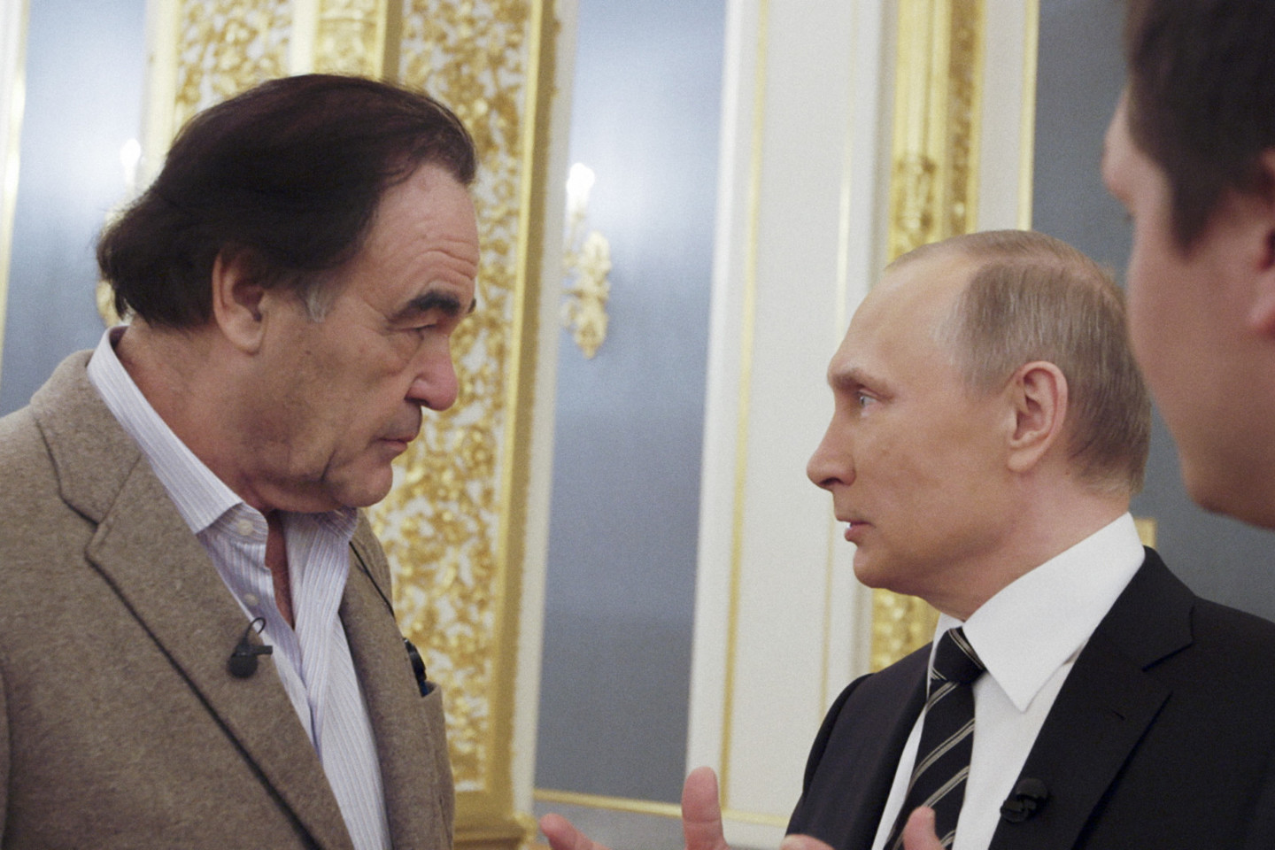 JAV televizijoje rodomos 4 laidos, kuriose O.Stone'as ima interviu iš Vladimiro Putino. <br> „ViDA Press“ nuotr.