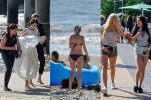 Palangoje verda gyvenimas: nuo vestuvių iki atvirų ir gundančių drabužių