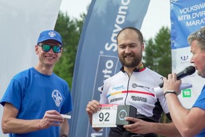 Kalnų dviračių maratonų taurės etape Vilniuje – favoritų pergalės