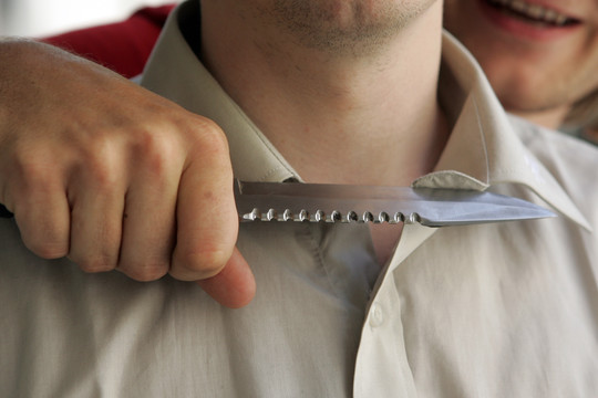 Girtų vyrų konfliktas kainavo gyvybę: areštinėje – du broliai