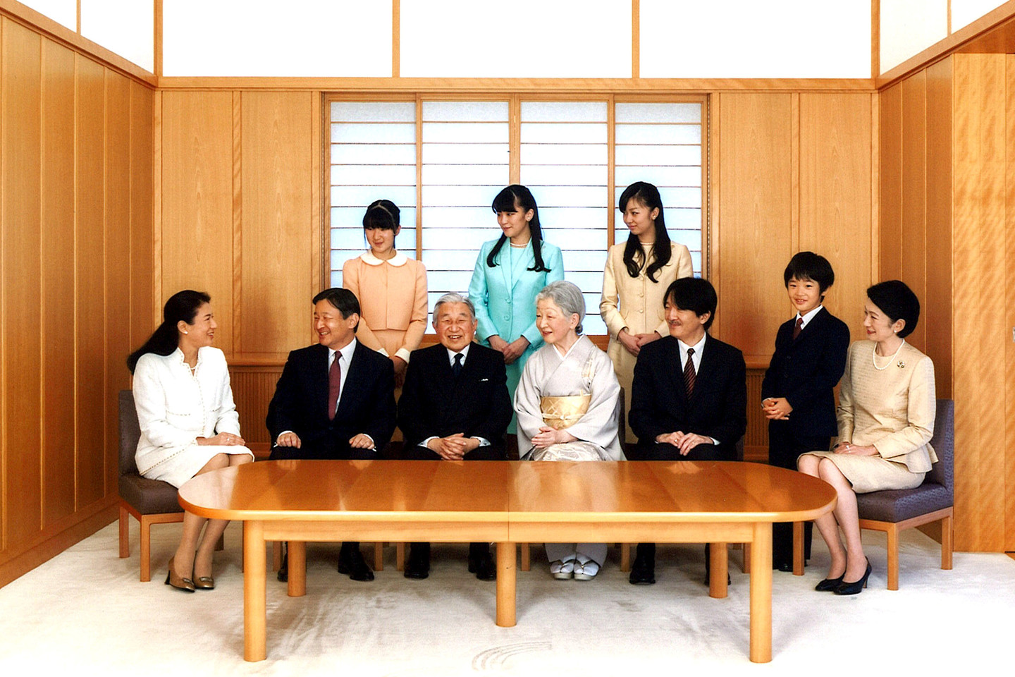  Japonijos imperatoriškoji šeima mažėja ir joje likę labai mažai vyrų.<br> „Reuters“/„Scanpix“ nuotr.