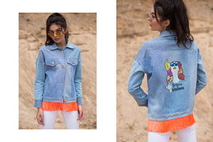 Prekinis ženklas „Lava Design“ naujam gyvenimui prikėlė 40 metų senumo džinsus