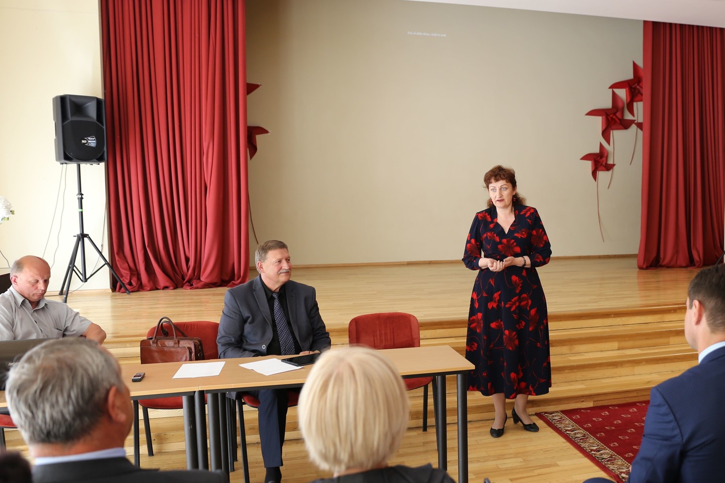  Kauno rajono savivaldybės seniūnų sueigoje trečiadienį buvo diskutuojama apie Lapių seniūnijos problemas.<br> Kauno rajono svaivaldybės nuotr.