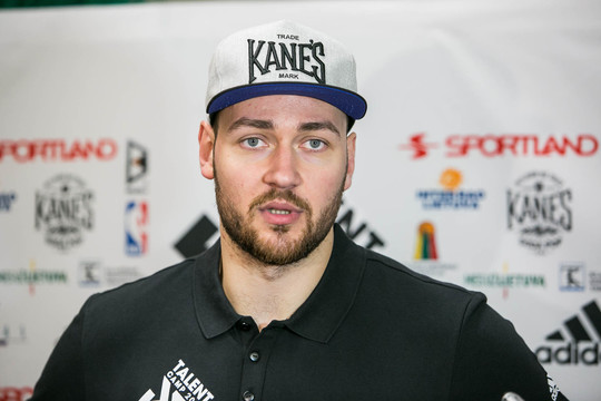 Didelio NBA klubų dėmesio sulaukęs Donatas Motiejūnas atskleidė planus dėl rinktinės