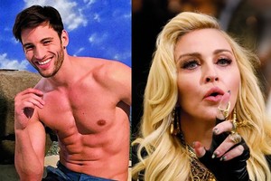 Madonna palieka Ameriką dėl jauno meilužio 