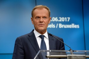 ES lyderiai sutarė pratęsti ekonomines sankcijas Rusijai