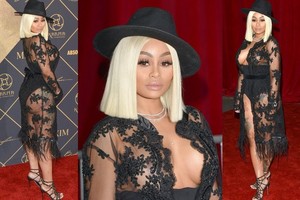 Po avarijos į vakarėlį atskubėjusi Blac Chyna apstulbino įvaizdžiu