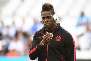 Skandalingasis Mario Balotelli lieka Prancūzijoje