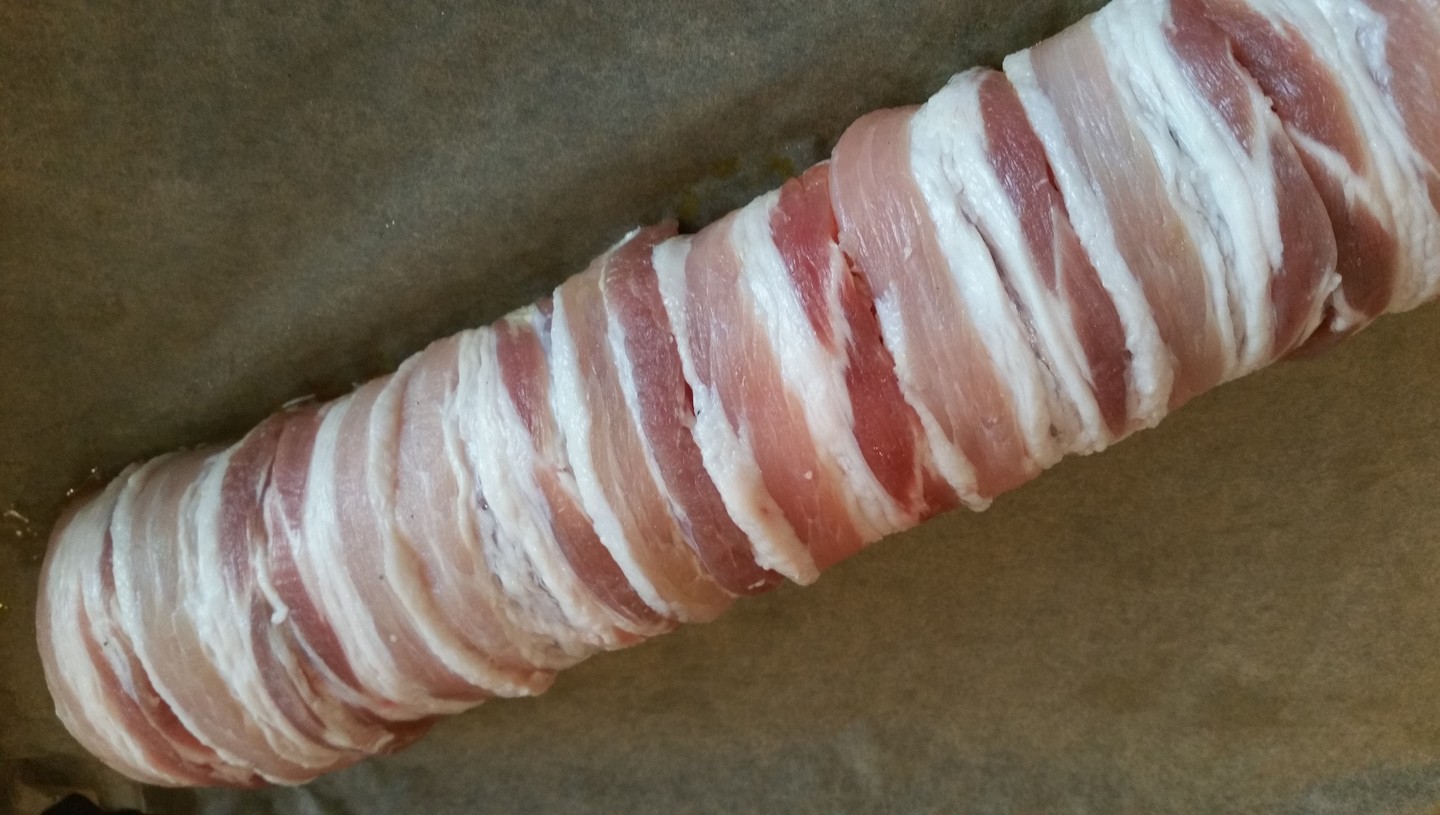  Maltos mėsos vyniotinis su daržovėmis.<br> A.Zemenskienės („Gamink su Audrone“) nuotr. 