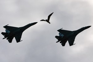 NATO oro policijos naikintuvai lydėjo 16-os rusų orlaivių grupę