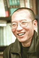 Nobelio premijos laureatą iš kalėjimo išlaisvino tik sunki liga