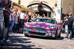 Į Vilnių atvažiuoja muzikos žvaigždės ir brangiausi automobiliai – ralis „Gumball 3000“