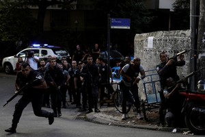 Brazilijoje į prezidentūros vartus rėžėsi automobilis