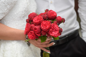 Po keturių mėnesių pažinties už mylimojo ištekėjo dizainerė Aurelija Jurkšaitytė 