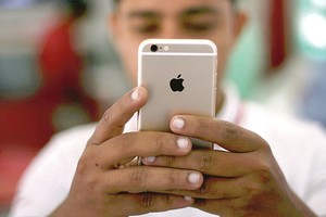 Kaip dešimtmetį švenčiantis „iPhone“ pakeitė pasaulį?