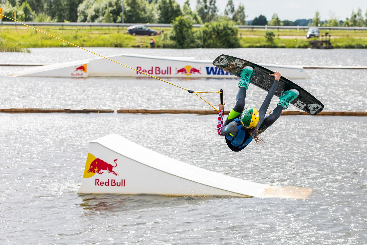 Šeštadienio popietę „Wake Way“ vandenlenčių parke susirinko atletai iš 13 šalių.