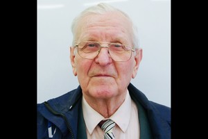 Mirė garsus autosporto ekspertas Romualdas Venys