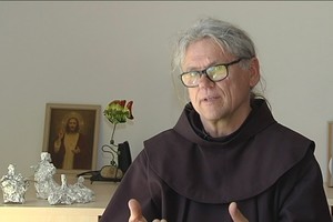 Vienuolis atskleidė paprastą tiesą apie vėžį: „Jis nori pasilikti vienas su savo auka“