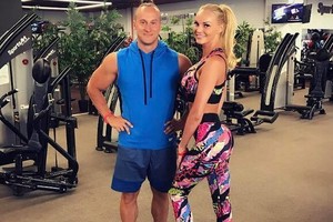 Paslaptis atskleista: paaiškėjo, kur kūno linijas tobulina Vita Jakutienė