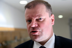 Premjero pažadą Seimas pavertė šnipštu vos prasidėjus posėdžiui