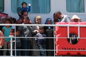 Nuo sausio per Viduržemio jūrą į Europą persikėlė daugiau nei 100 tūkst. migrantų