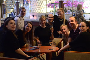 Lietuviško kino filmo „Kaip susigrąžinti ją per 7 dienas“ aktoriai atšventė filmavimo pabaigą