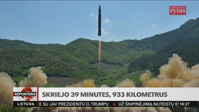 Korėjoje balistinė raketa skriejo 39 minutes ir 933 kilometrus