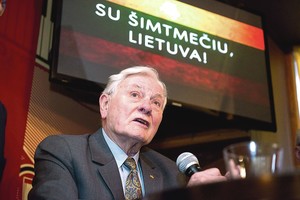 Valdas Adamkus apie padėtį valstybėje: Motiejui Valančiui būtų baisu išeiti iš klebonijos