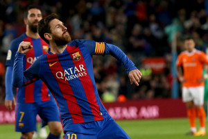 Lionelis Messi dar ilgam lieka „Barcelona“ ekipoje