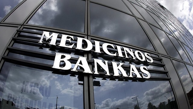 Problemos Medicinos bankui: skyrė 235 tūkst. eurų baudą