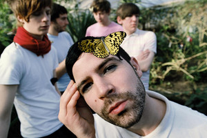 Vilniuje grosiantys garsūs britai „Foals“ vengia „hipsterių" etiketės 