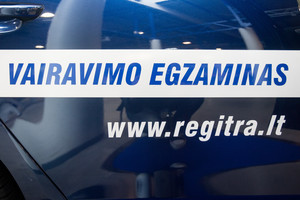 Ar tikrai kai kurie žmonės negali išmokti vairuoti?