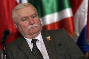 Į ligoninę paguldytas Lechas Walesa turės praleisti antivyriausybinius protestus