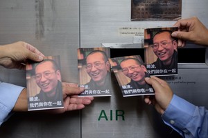 Kinų disidentas Liu Xiaobo gali keliauti, sako Vakarų gydytojai