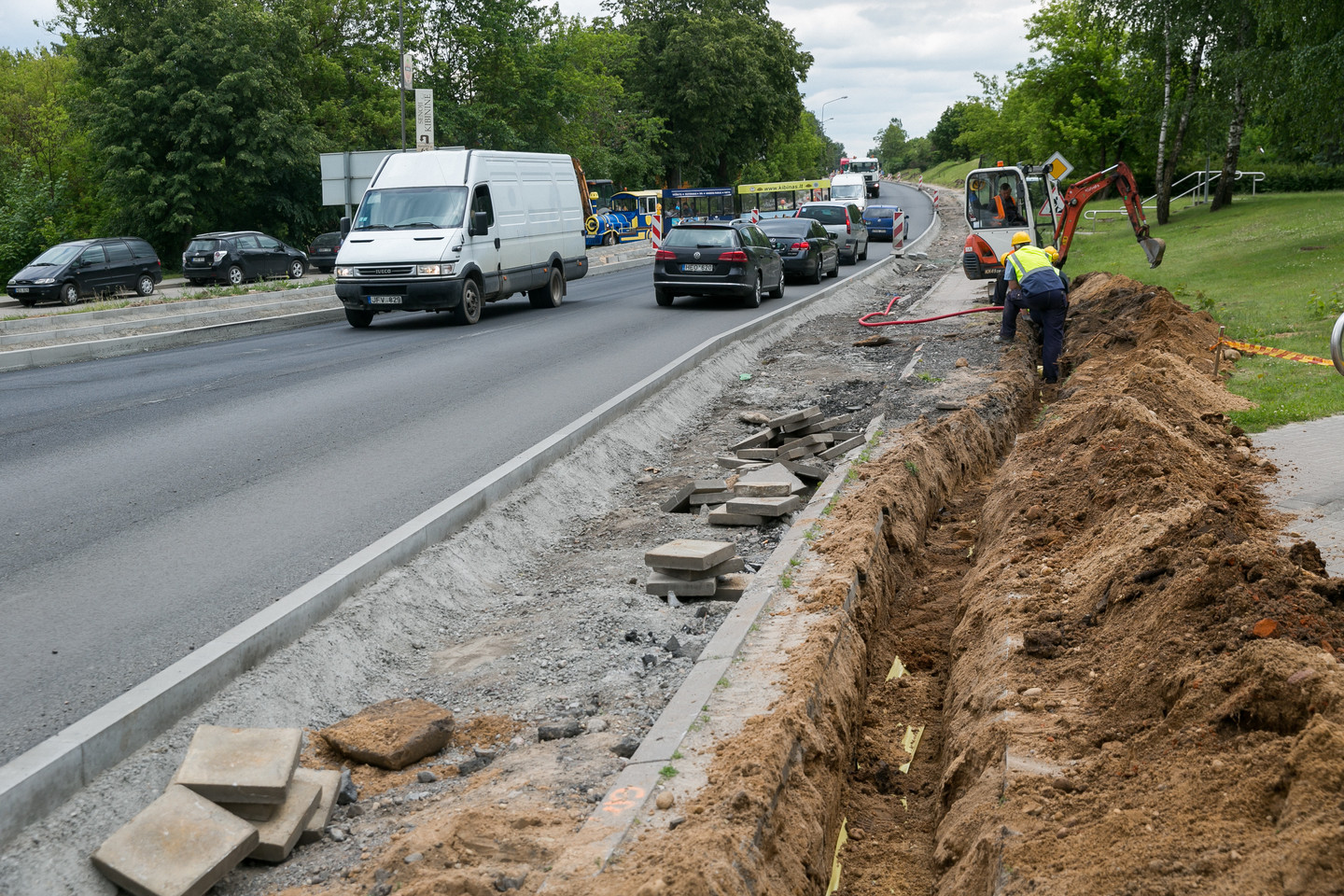 Kelio remontas jau dabar kelia nepatogumų<br>T.Bauro nuotr.