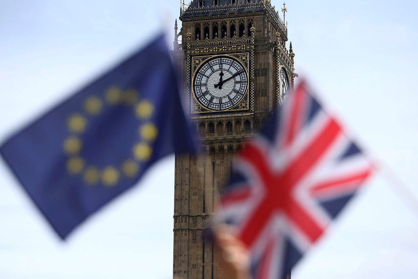 ES piliečių teisės Britanijoje ir Britanijos piliečių teisės Bendrijoje laikomos pirmu klausimu, kurį turi išspręsti abi šalys.