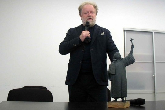 Martyno Liuterio skulptūra jau liejama, bet aukų dar trūksta