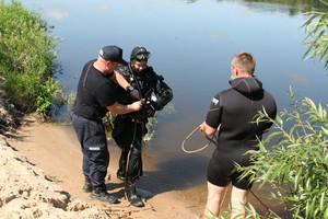 Tragiškos maudynės Šakių rajone: vienas skenduolis ištrauktas, antrojo dar ieškoma