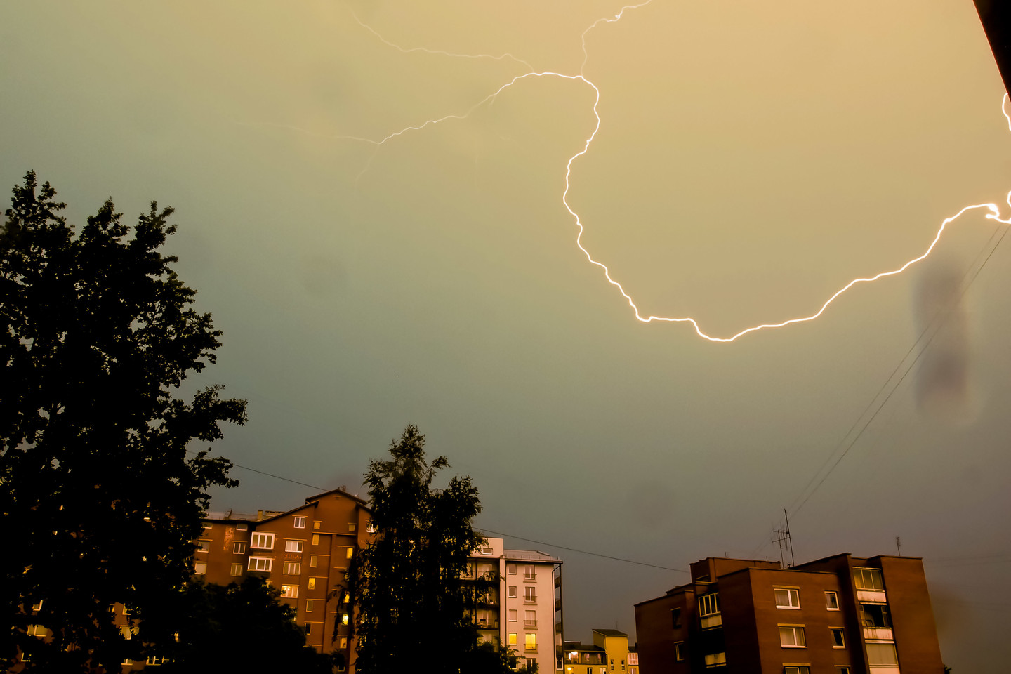Šiandien Lietuvoje daug kur nušniokš galingos liūtys, trankysis perkūnas.