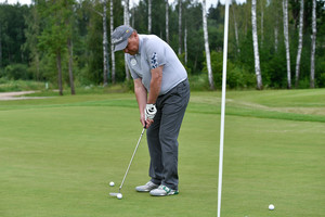 V. Gedvilo tikslas – ne tik pažaisti golfą, bet ir supažindinti parlamentarus su Lietuva