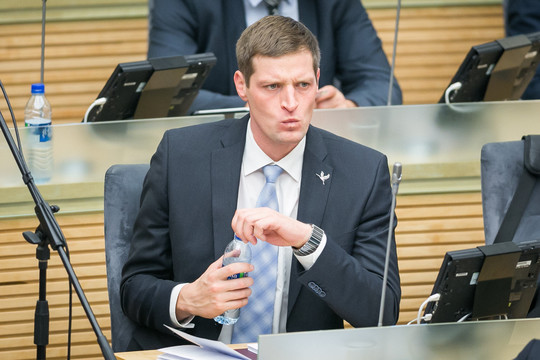 Socialdemokratai įtaria klastojimą Aplinkos apsaugos komitete
