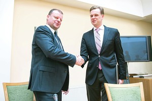 Seime - šokiai ant kairiųjų garbės griuvėsių